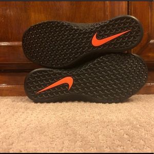 nike metcon 4 triple black